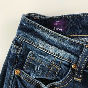 Vigoss Collection Distresed Jeans with Rhinestone